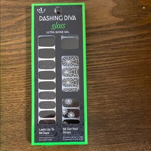Gloss Ultra Shine Gel Nail Strips Black spider web